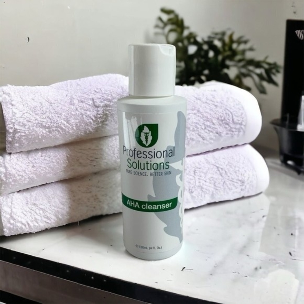 Professional Solutions AHA Cleanser 120ml Glycolic Acid Face Wash Skincare New - Picture 1 of 3